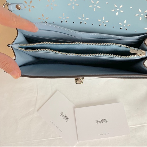 NWT COACH 3 in 1 leather perforated crossbody - Picture 6 of 7